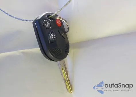 2012 Ford Fusion Hybrid z USA, uszkodzony, nr VIN 3FADP0L39CR395549